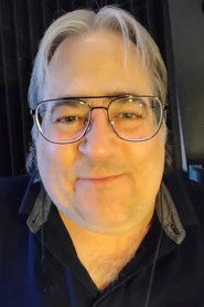 Photo of Mike Pollock image size 1069x1605