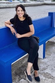 Photo of Fahmida Miller image size 861x1292