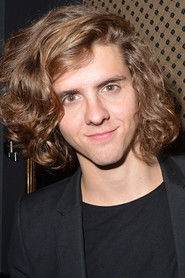 Photo of Thomas Solivérès image size 900x1350