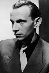 Photo of Werner Hochbaum image size 370x555