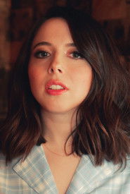 Photo of Esther Povitsky image size 1679x2496