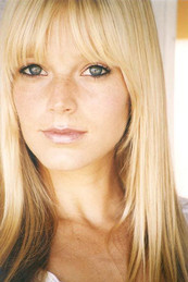 Photo of Molly Stanton image size 389x584