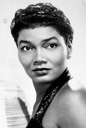Photo of Pearl Bailey image size 389x584