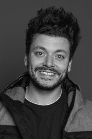 Photo of Kev Adams image size 836x1253