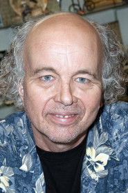 Photo of Clint Howard image size 807x1210
