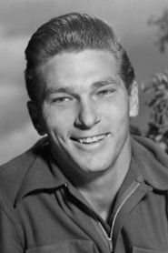 Photo of L.Q. Jones image size 512x768