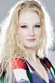 Photo of Sanne Søndergaard image size 1000x1500