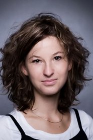 Photo of Julia Wyszyńska image size 500x750