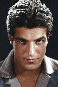 Photo of İzzet Günay image size 500x750