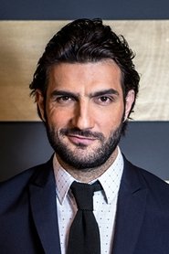 Photo of Nikos Kouris image size 300x450