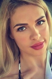 Photo of Niki Belucci image size 377x566
