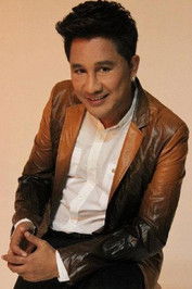 Photo of Ekkachai Srivichai image size 400x600