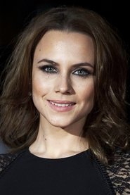 Photo of Aura Garrido image size 1283x1924