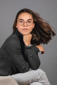 Photo of Ceci Flores image size 1500x2250