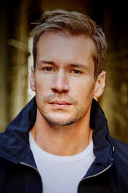 Photo of Matthew Walker image size 2000x3000