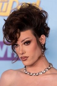 Photo of Gigi Goode image size 2000x3000