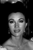 Photo of Jane Seymour image size 300x450