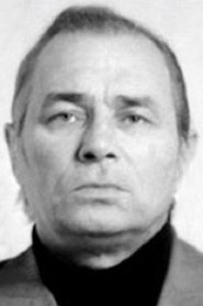 Photo of Stanislav Tretyakov image size 300x450