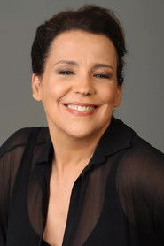 Photo of Ana Beatriz Nogueira image size 747x1121