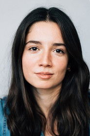 Photo of Elit İşcan image size 500x750