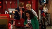 Austin & Ally season 1 episode 5