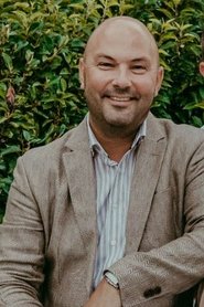 Photo of Ben van den Broeck image size 300x450