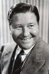 Photo of Jack Oakie image size 367x550