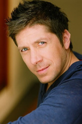Photo of Ray Park image size 372x558