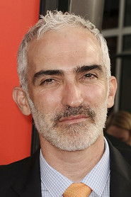 Photo of Patrick Fischler image size 554x831