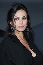 Photo of Mădălina Ghenea image size 800x1200