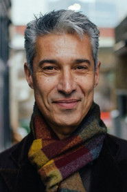 Photo of Silas Carson image size 800x1200