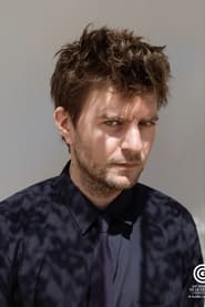 Photo of Leonardo Van Dijl image size 1334x2000