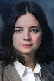 Photo of Louise Peterhoff image size 600x900