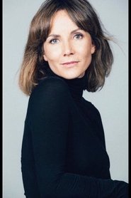 Photo of Mireia Portas image size 300x450