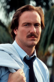 Photo of William Hurt image size 526x789
