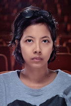 Photo of Rieviena Yulietta image size 324x486