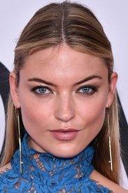 Photo of Martha Hunt image size 960x1440