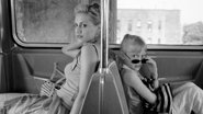 Filles de bonne famille wallpaper 