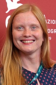 Photo of Ewelina Guzik image size 1000x1500