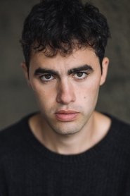 Photo of Noah Marullo image size 1997x2996