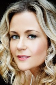 Photo of Rachael Carpani image size 1600x2400
