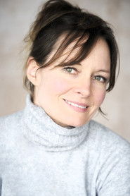 Photo of Catherine McCormack image size 958x1437