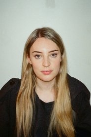 Photo of Aimee Armstrong image size 853x1280