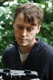 Photo of Simon Wells image size 300x450