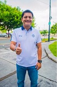 Photo of Martín Calle image size 300x450