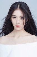 Photo of Zhong Lili image size 300x450