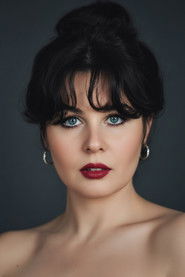 Photo of Fatma Girik image size 1200x1800