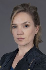 Photo of Anniek Pheifer image size 812x1219