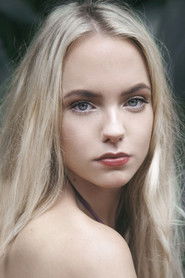 Photo of Ashley de Lange image size 1000x1500