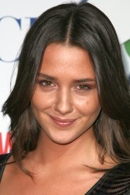 Photo of Addison Timlin image size 1600x2400